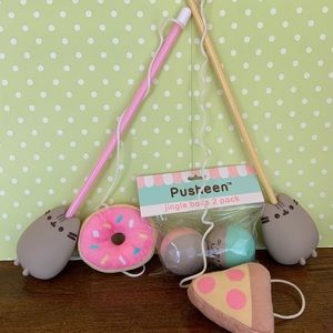 Pusheen exclusive items